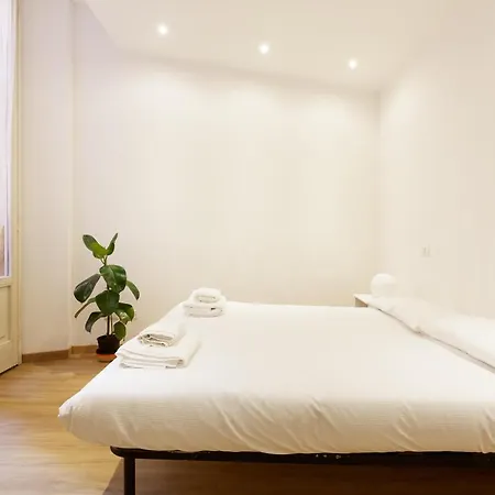 Apartment In The Heart Of Milano!